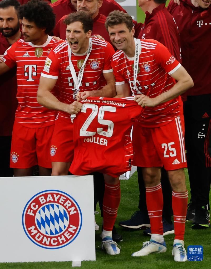 巴萨追平82年前神迹！25年37场西甲皆进球斩获102球（巴萨追平尘封82年纪录！近37场西甲场场破门狂砍102球）